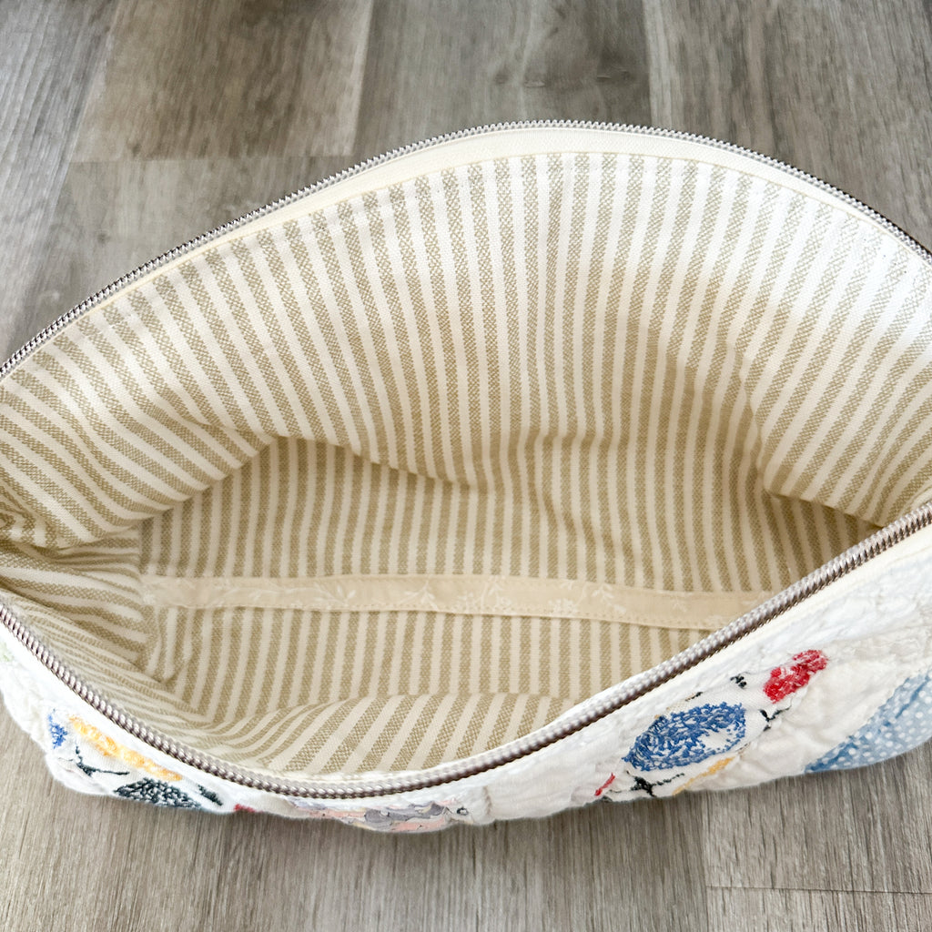 Large Vintage Dresden Plate Quilt Clam Shell Zipper Pouch