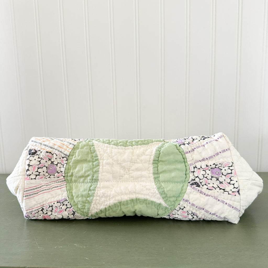 Large Vintage Dresden Plate Quilt Clam Shell Zipper Pouch