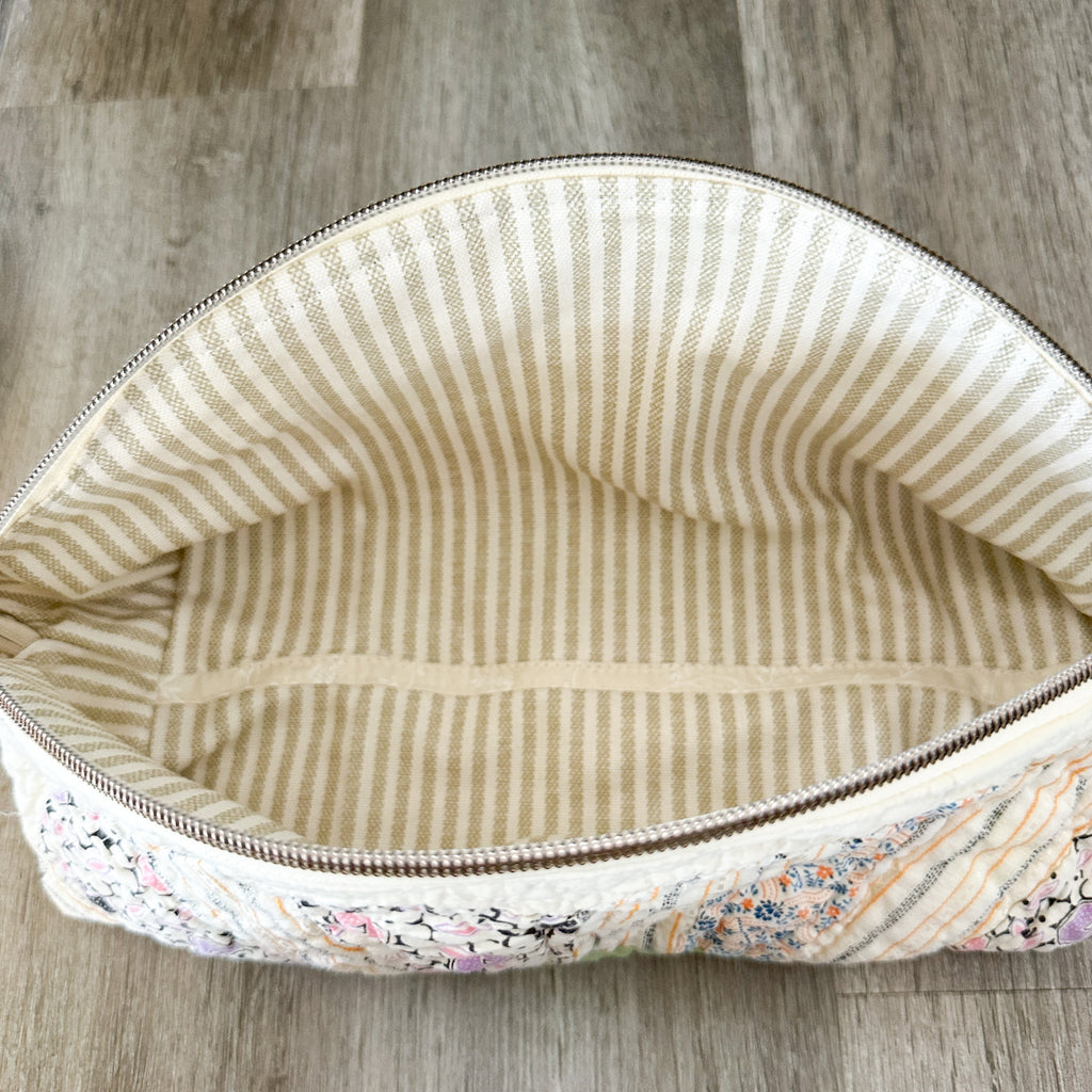 Large Vintage Dresden Plate Quilt Clam Shell Zipper Pouch