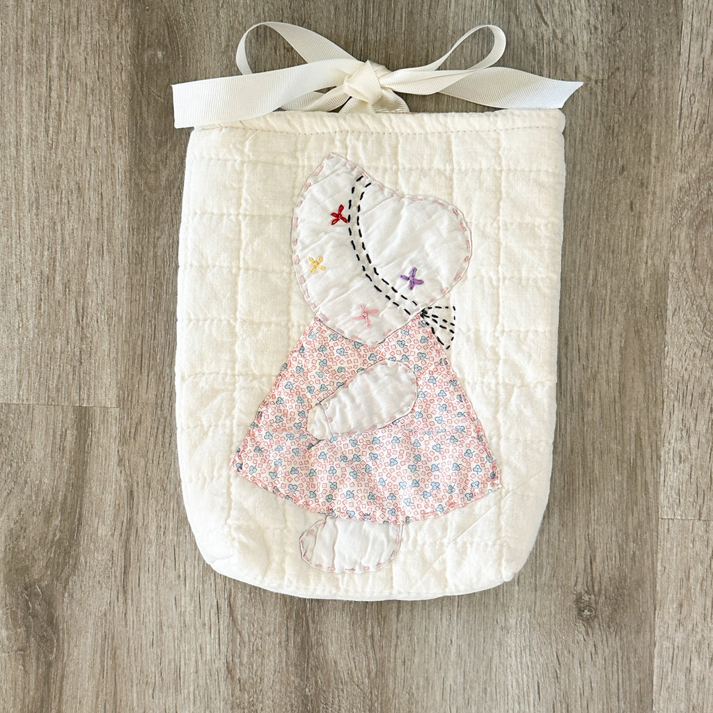 Small/Medium Vintage Sunbonnet Sue Quilt Bible/Book Sleeve