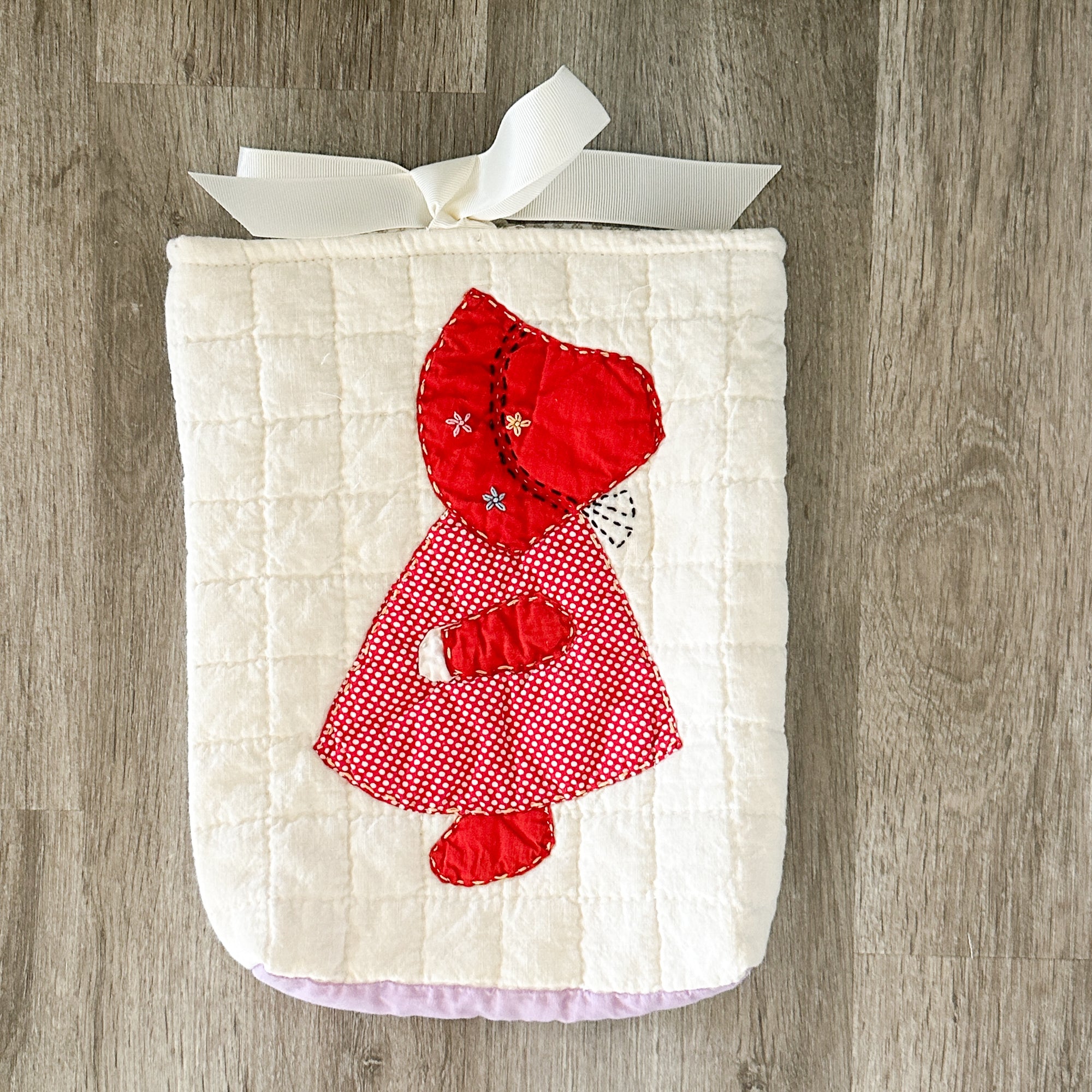 Large Vintage Sunbonnet Sue Quilt Bible/Book/Tablet Sleeve