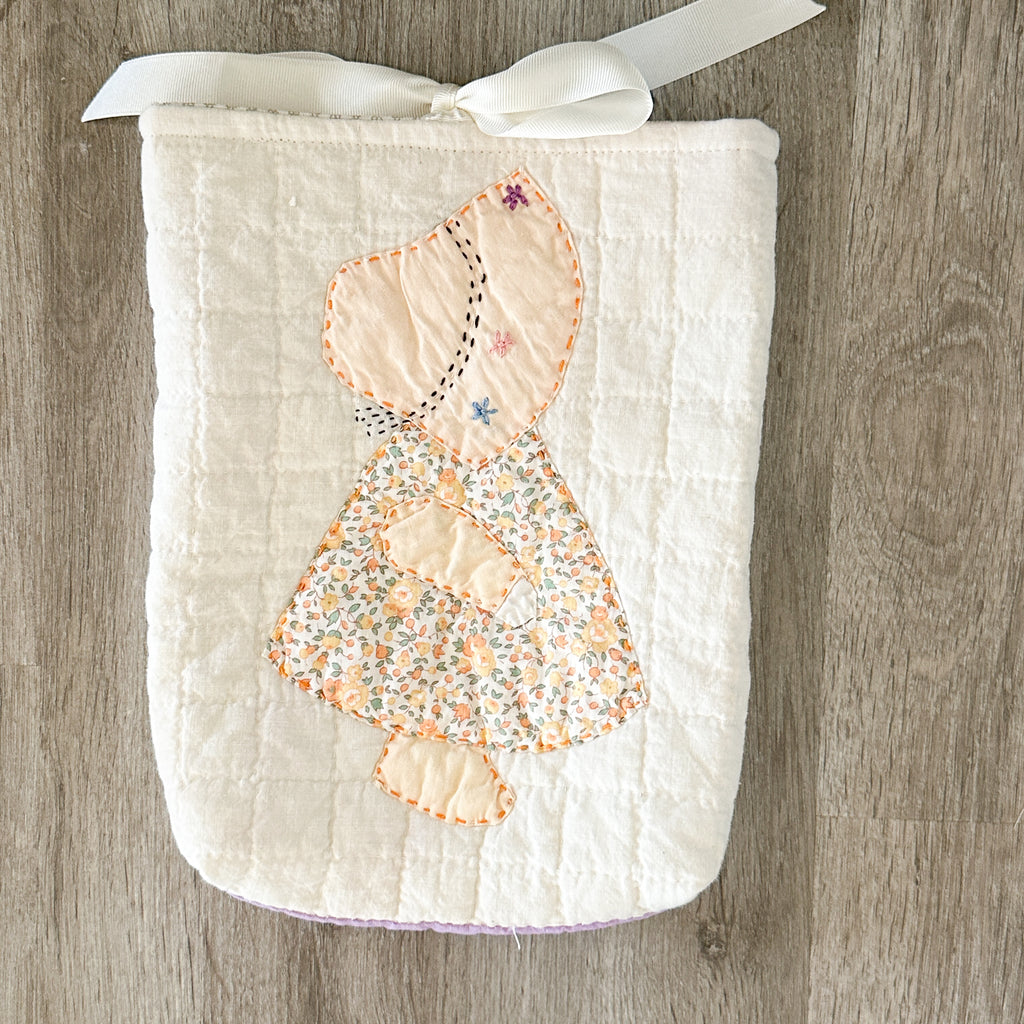 Large Vintage Sunbonnet Sue Quilt Bible/Book/Tablet Sleeve