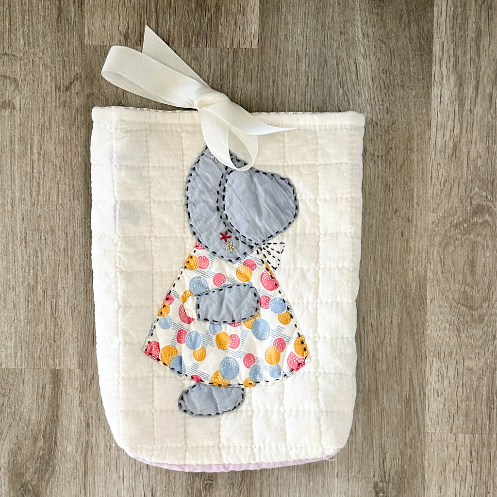 Large Vintage Sunbonnet Sue Quilt Bible/Book/Tablet Sleeve
