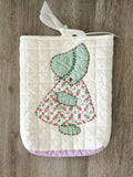 Large Vintage Sunbonnet Sue Quilt Bible/Book/Tablet Sleeve