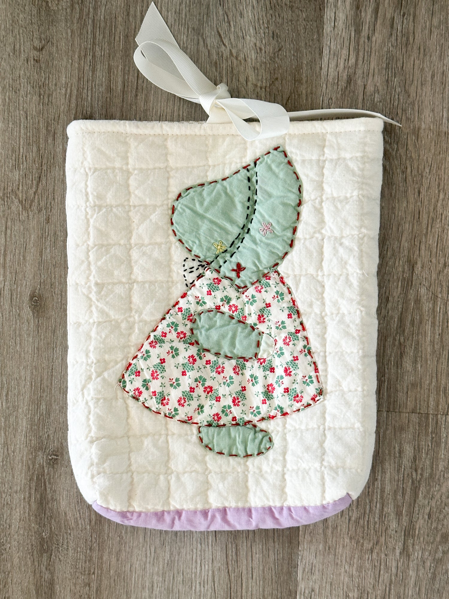Large Vintage Sunbonnet Sue Quilt Bible/Book/Tablet Sleeve
