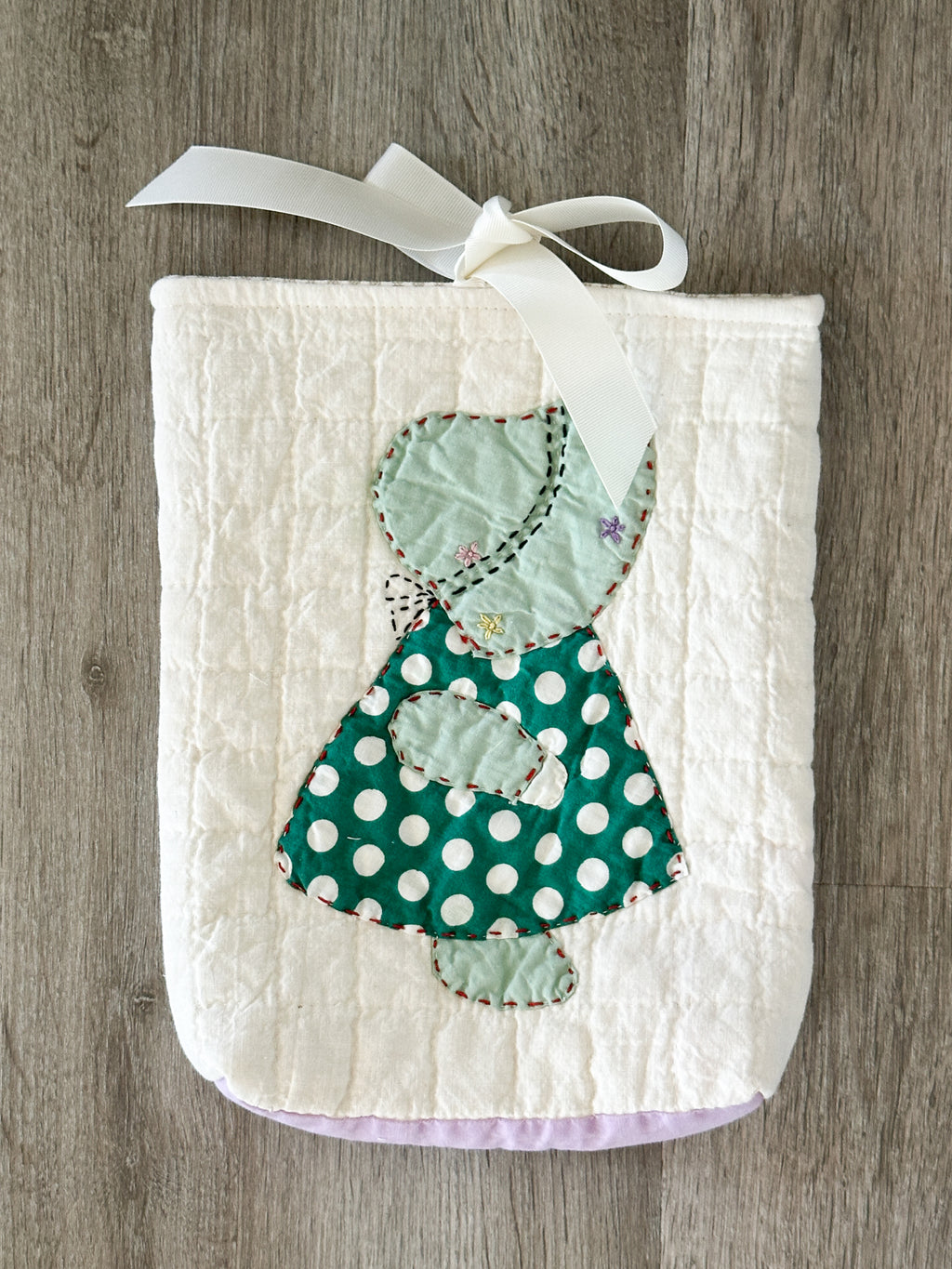 Large Vintage Sunbonnet Sue Quilt Bible/Book/Tablet Sleeve
