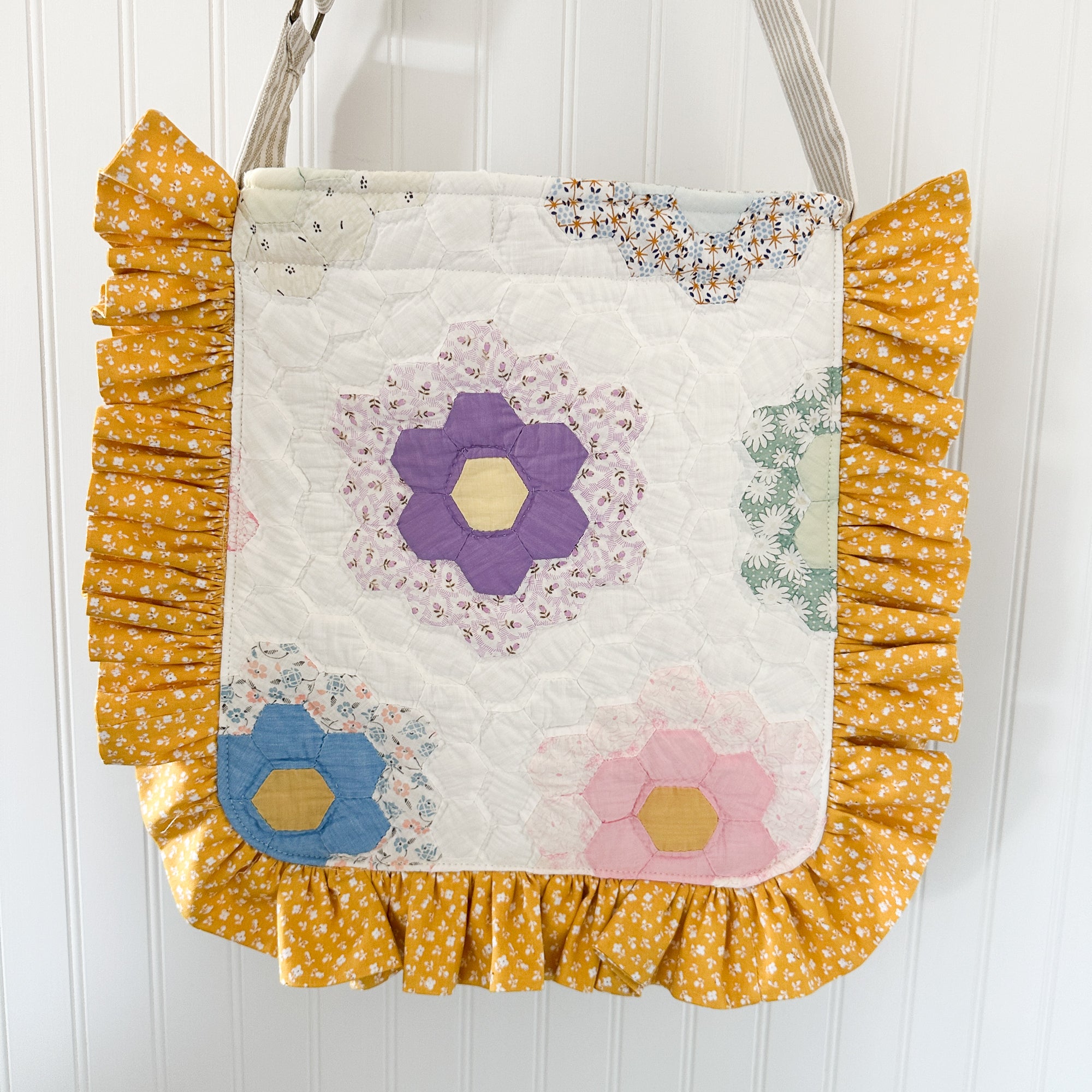 Ruffle Bible Bag Vintage Grandmothers Garden Quilt Bag