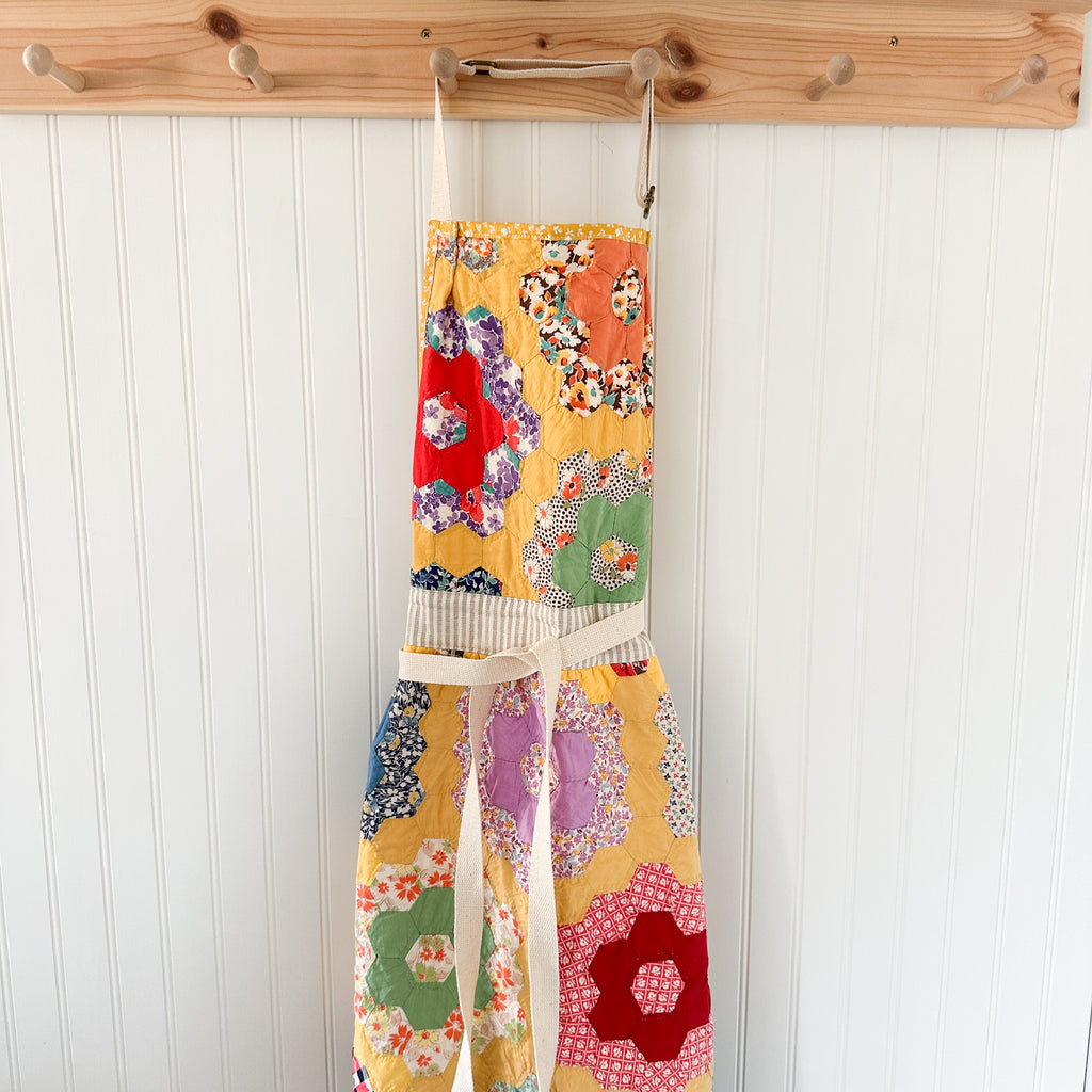 Vintage Grandmothers Garden/Hexagon Apron