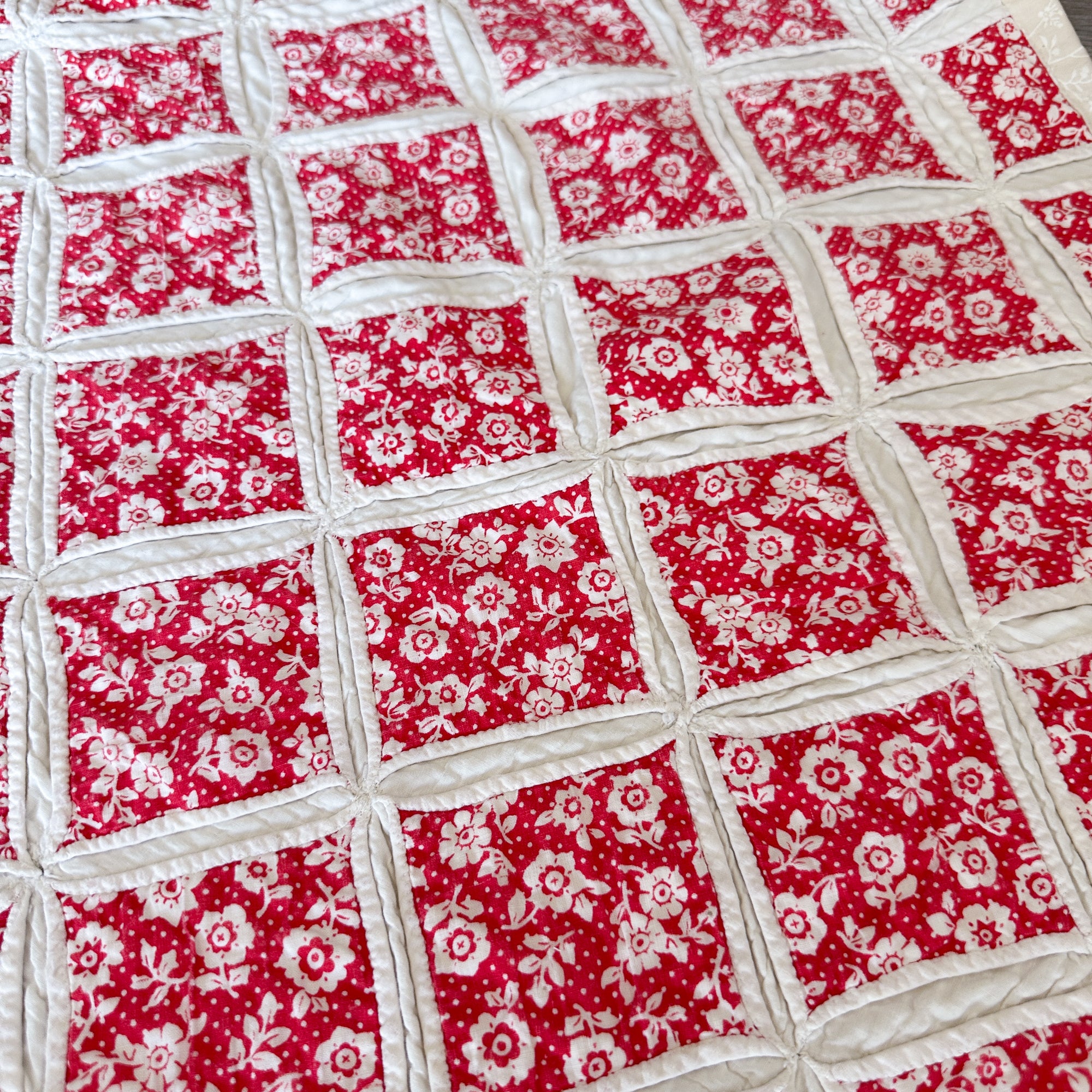 Large Vintage Cathedral Window Quilt Tree Skirt