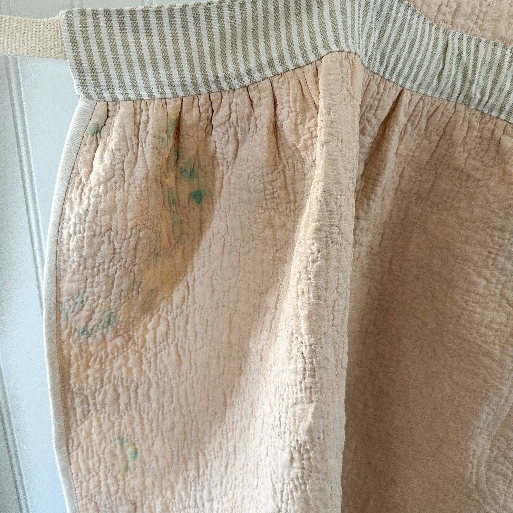 Vintage Grandmothers Garden/Hexagon Apron