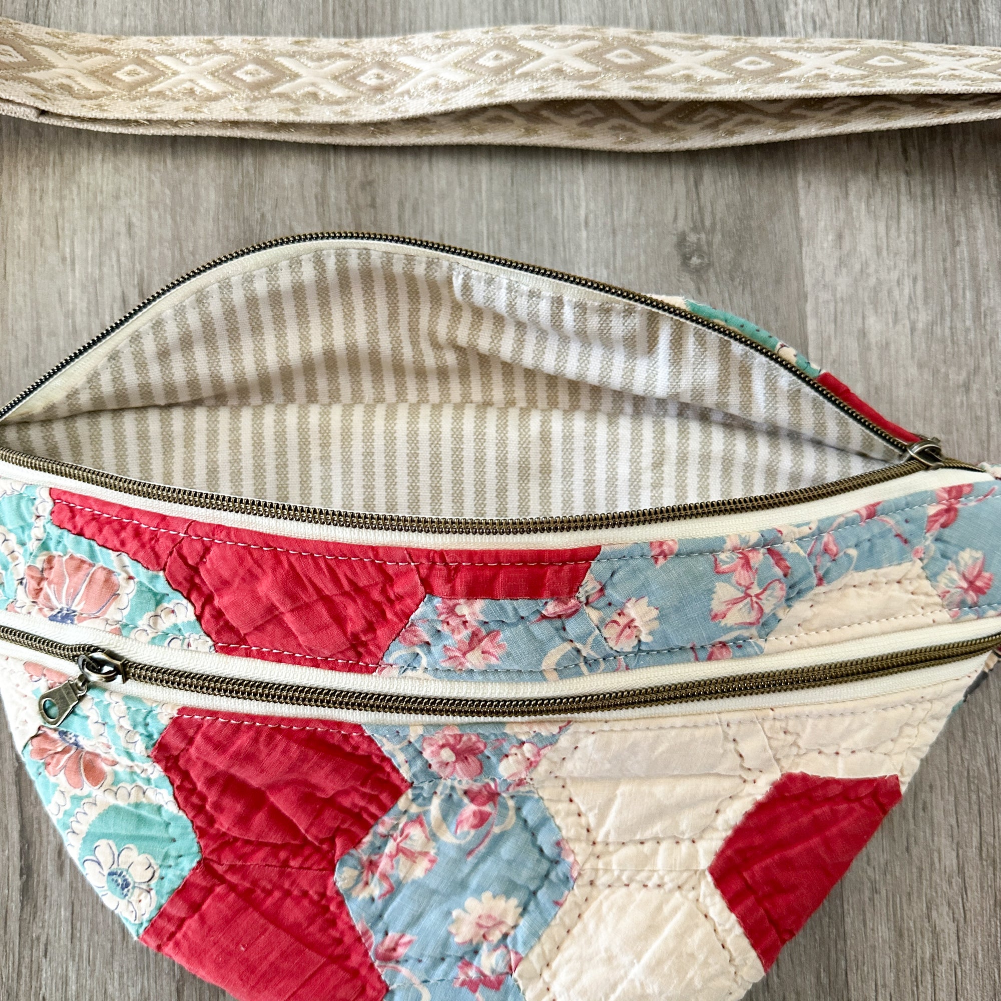 Large Fanny Pack Bag Vintage Grandmother's Garden Quilt