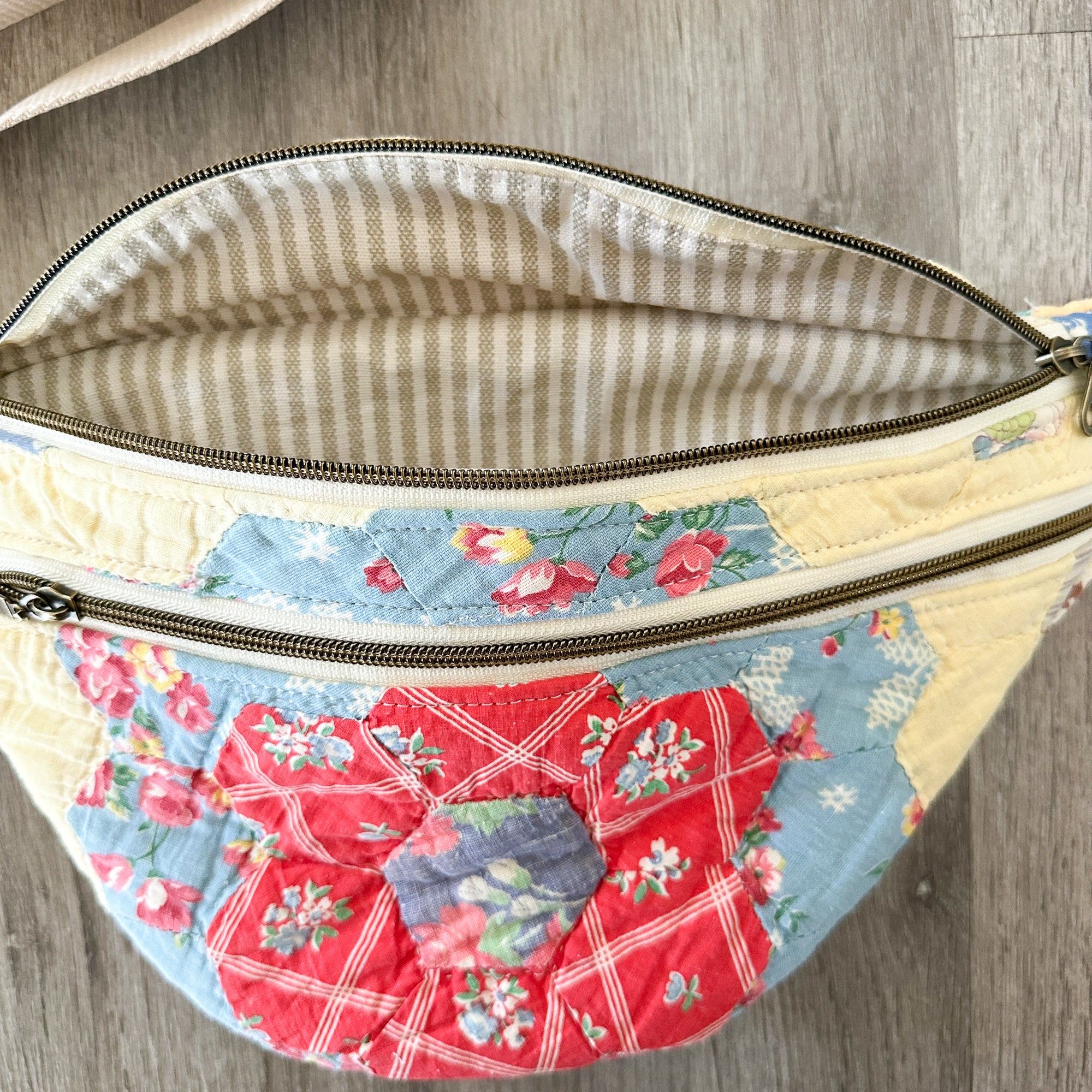 Large Fanny Pack Bag Vintage Grandmother's Garden Quilt