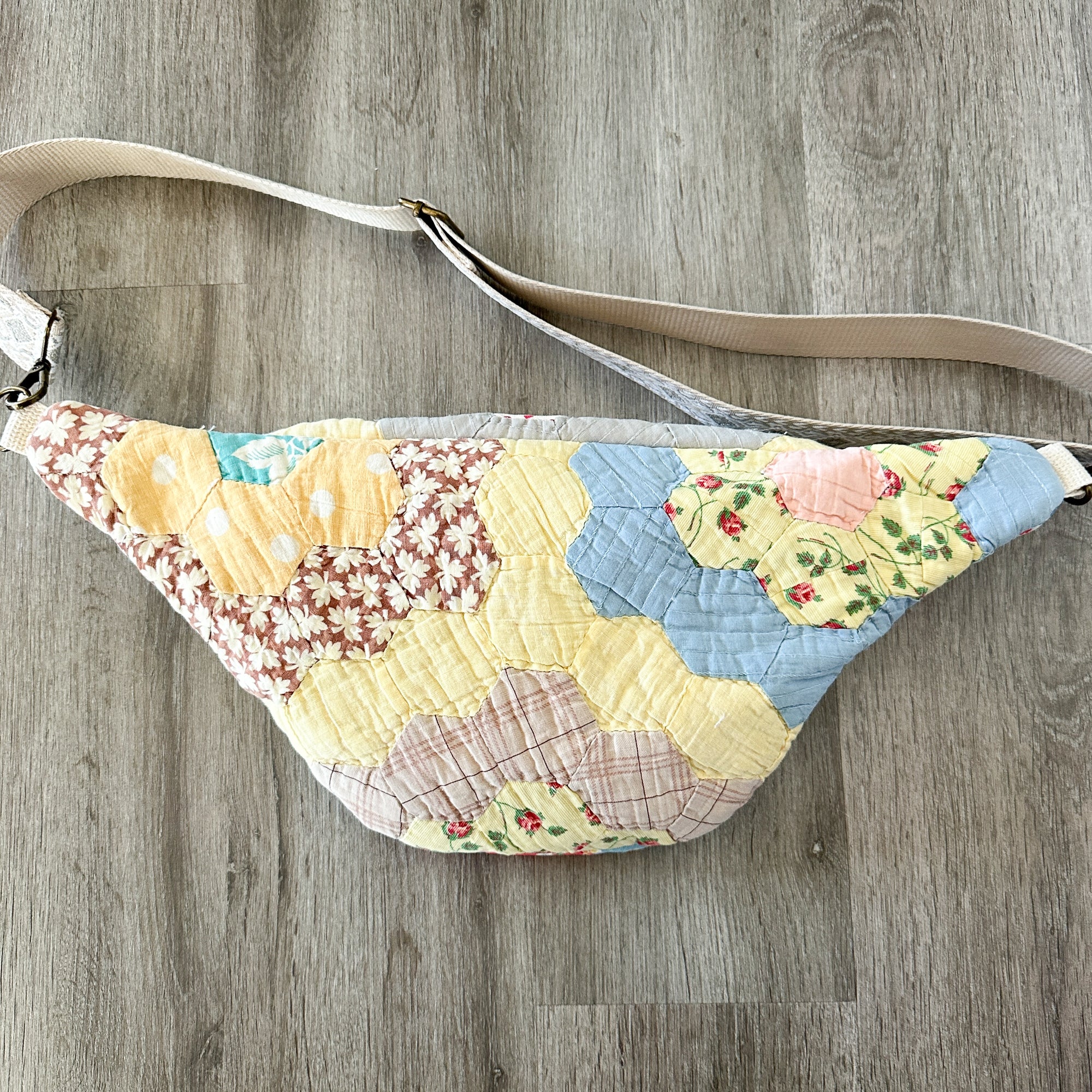 Large Fanny Pack Bag Vintage Grandmother's Garden Quilt