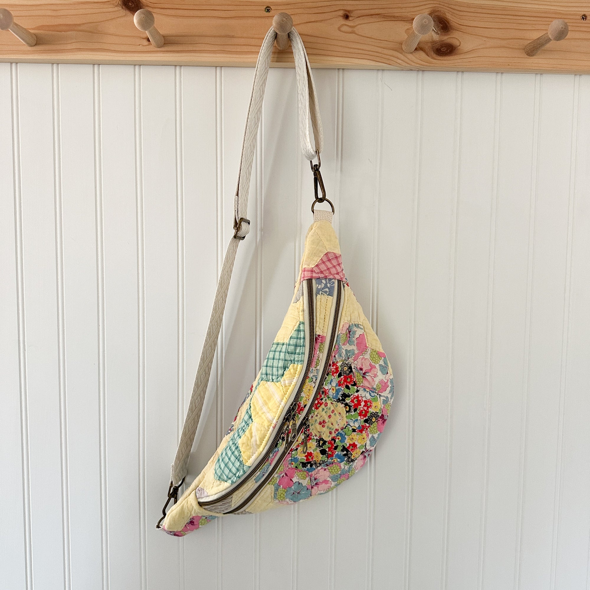 Large Fanny Pack Bag Vintage Grandmother's Garden Quilt