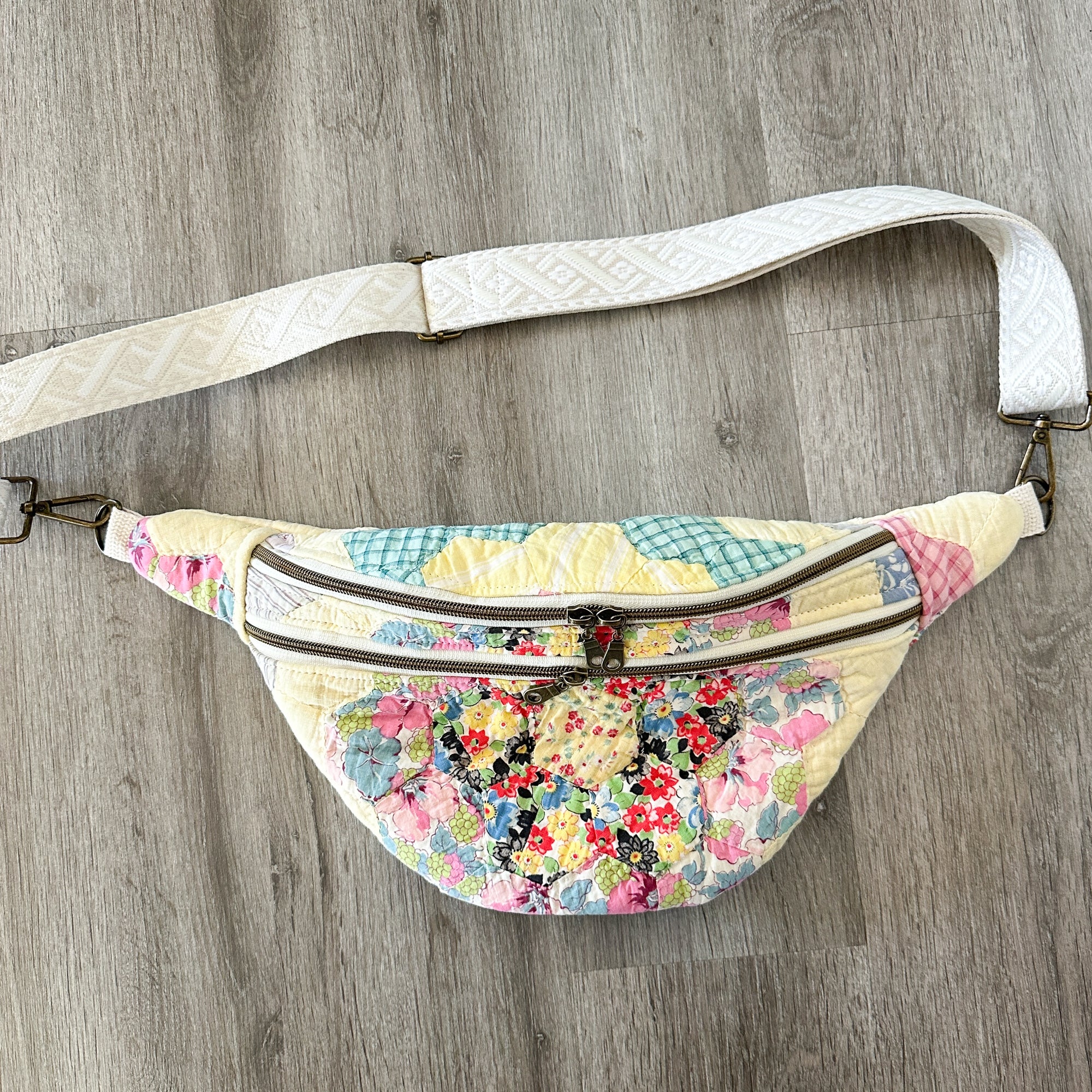 Large Fanny Pack Bag Vintage Grandmother's Garden Quilt