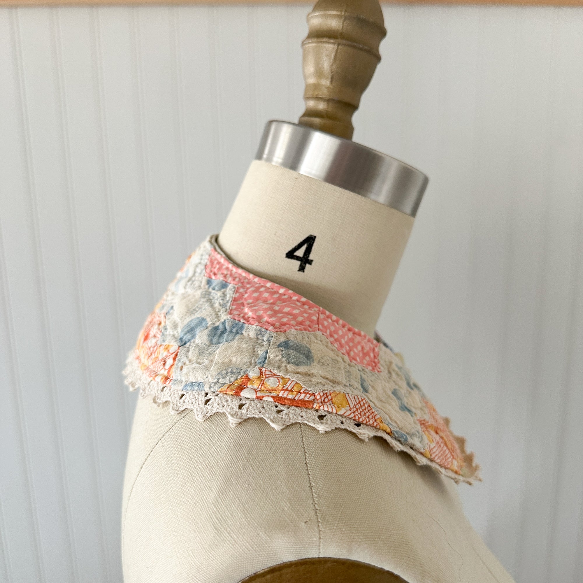 Small Vintage Grandmother's Garden Quilt Detachable Peter Pan Collar