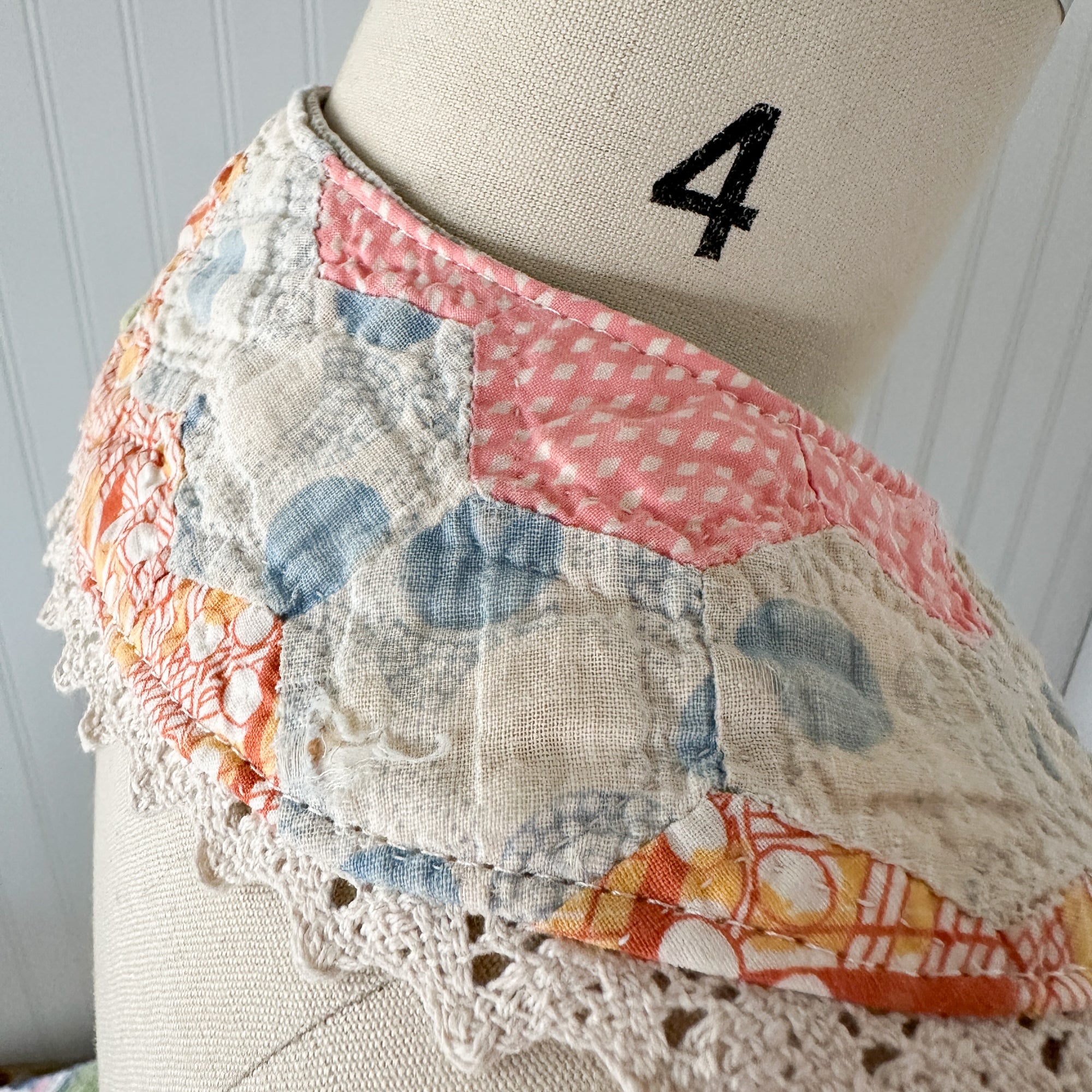 Small Vintage Grandmother's Garden Quilt Detachable Peter Pan Collar