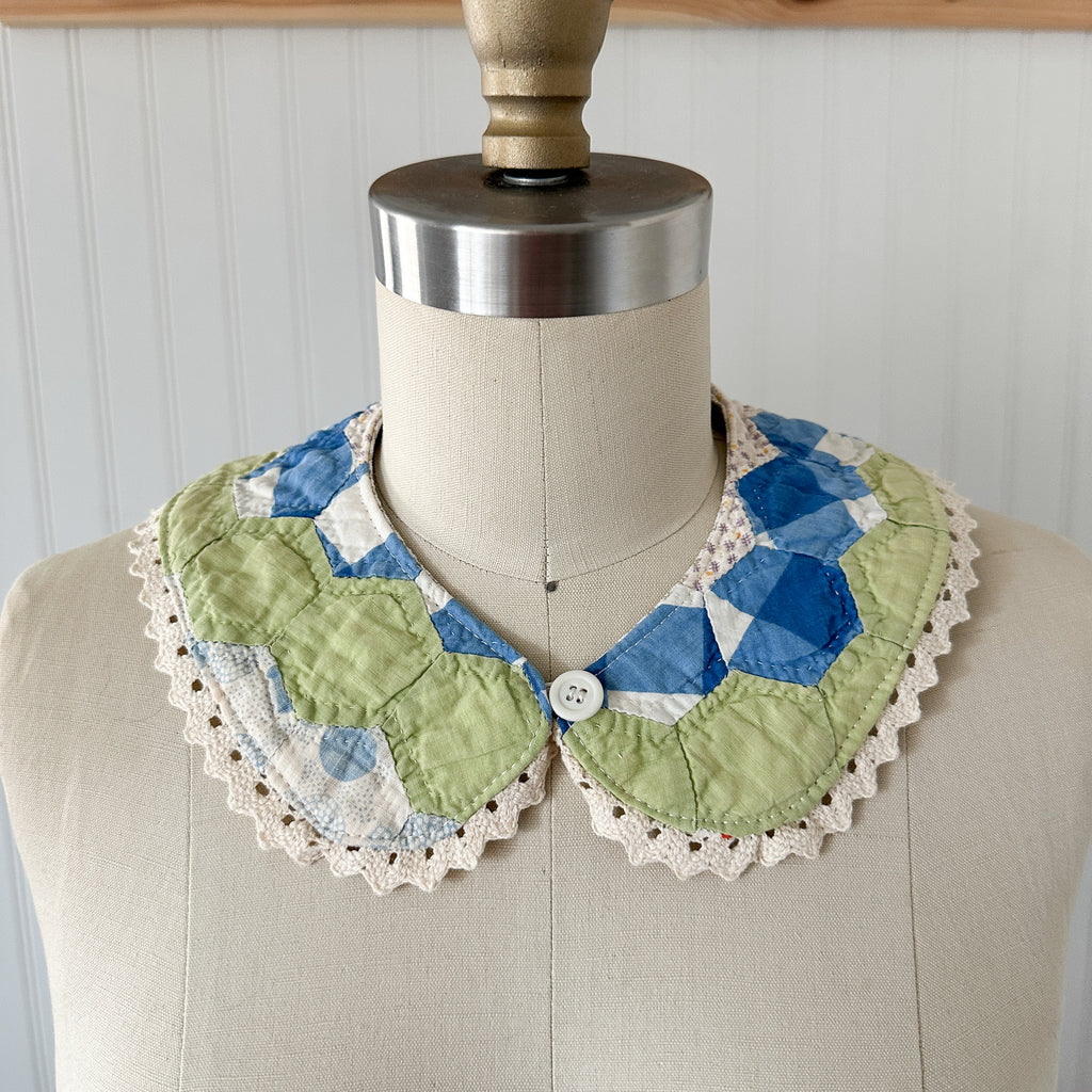 Small Vintage Grandmother's Garden Quilt Detachable Peter Pan Collar