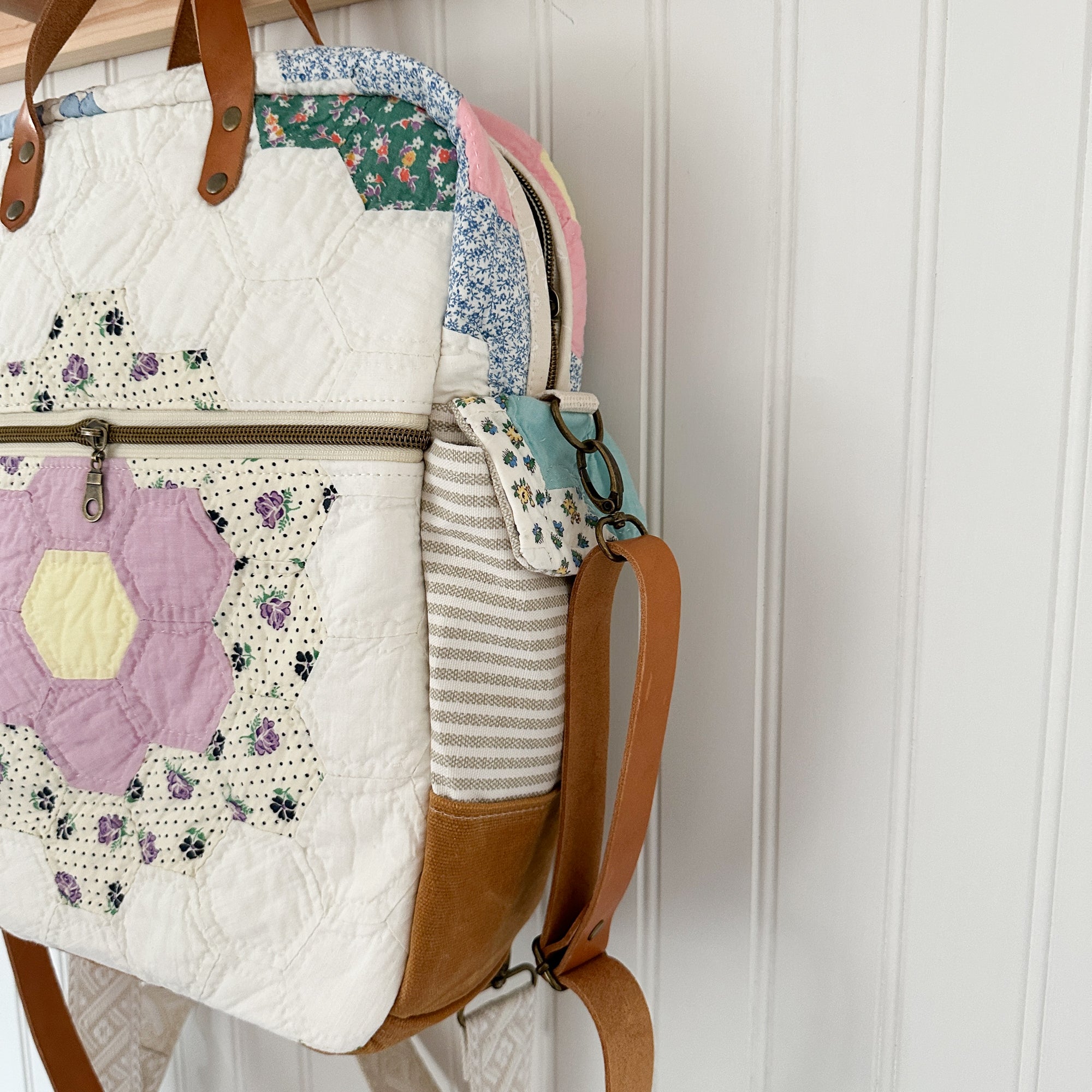 Backpack Vintage Grandmothers Garden Quilt Backpack Convertible Crossbody Bag