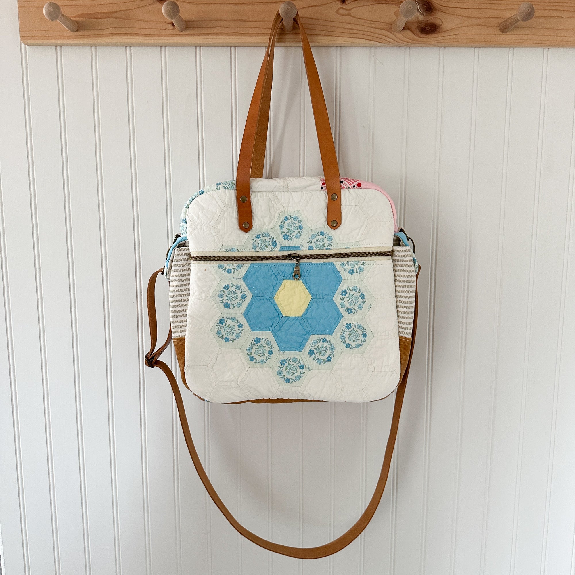 Sunday School Teachers Bag Vintage Grandmothers Garden Quilt with Leather Handles and Crossbody Strap