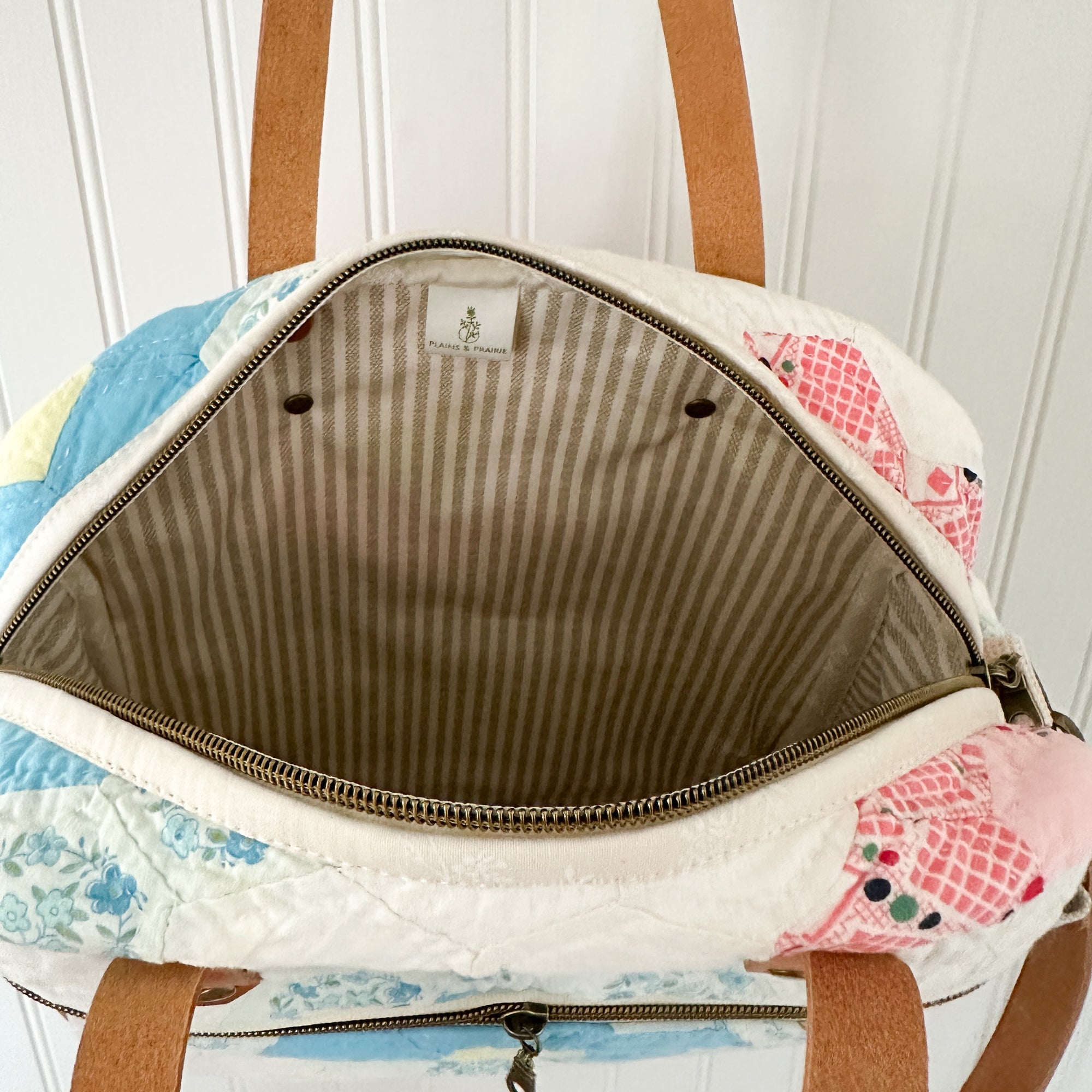 Sunday School Teachers Bag Vintage Grandmothers Garden Quilt with Leather Handles and Crossbody Strap