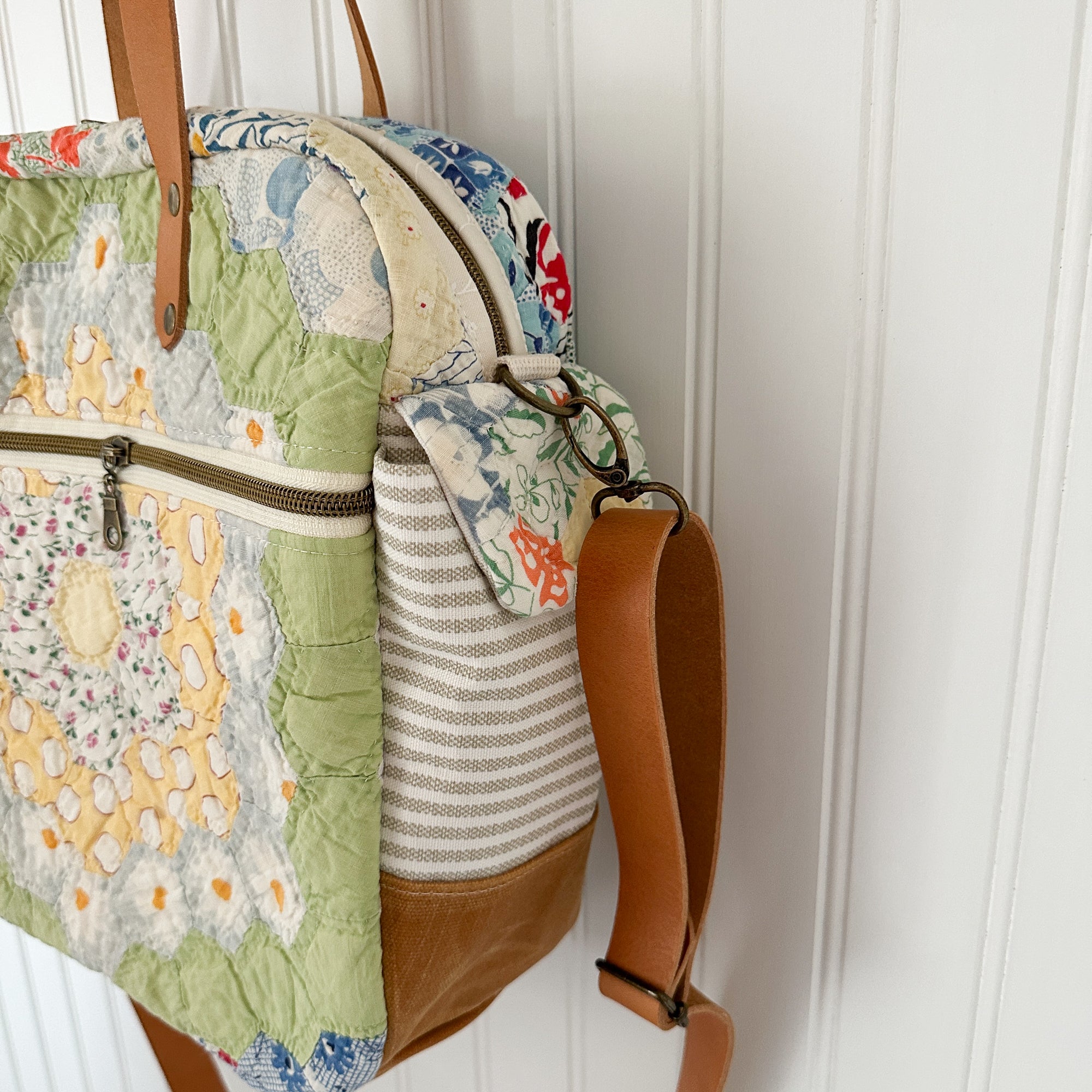 Sunday School Teachers Bag Vintage Grandmothers Garden Quilt with Leather Handles and Crossbody Strap