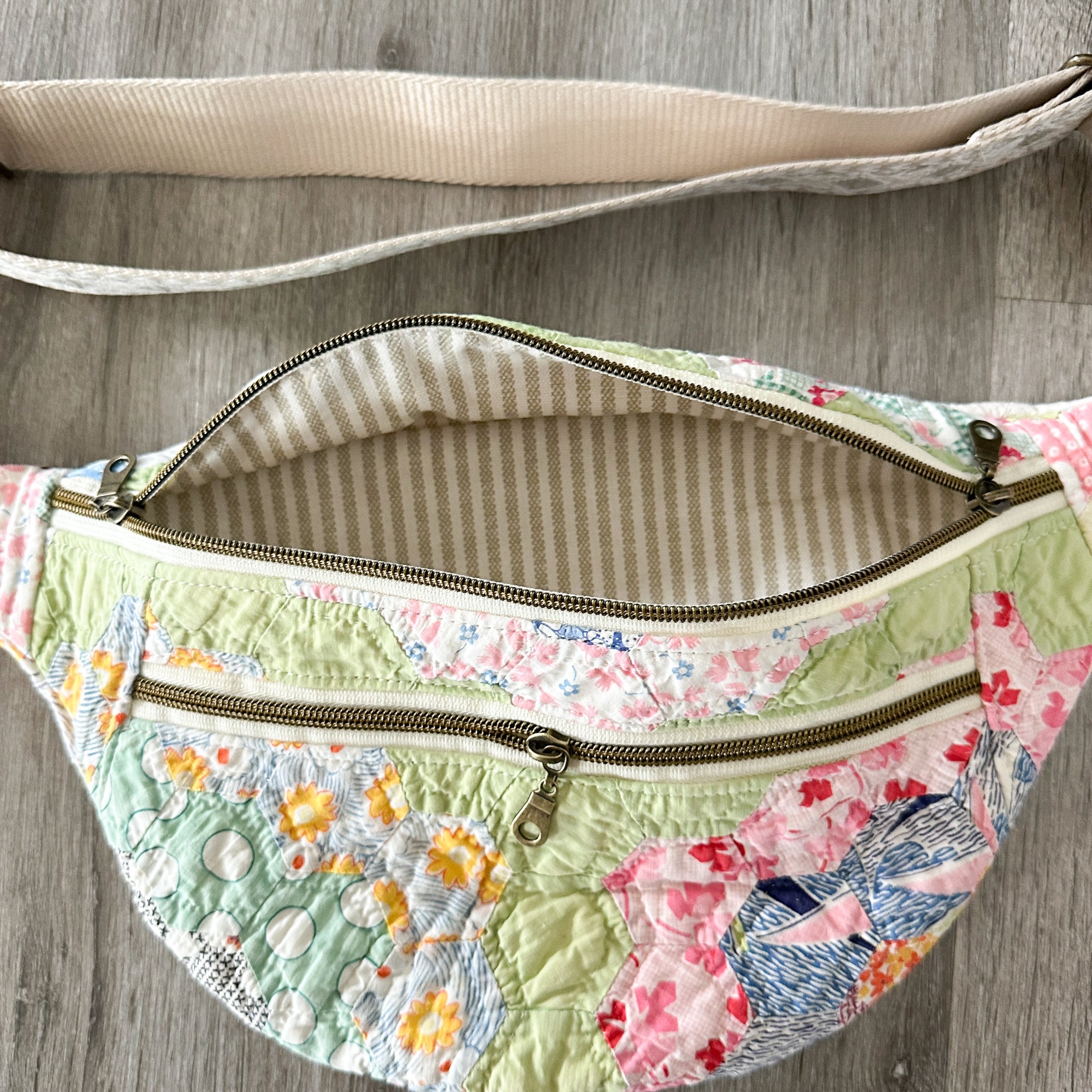 Large Fanny Pack Bag Vintage Grandmother's Garden Quilt