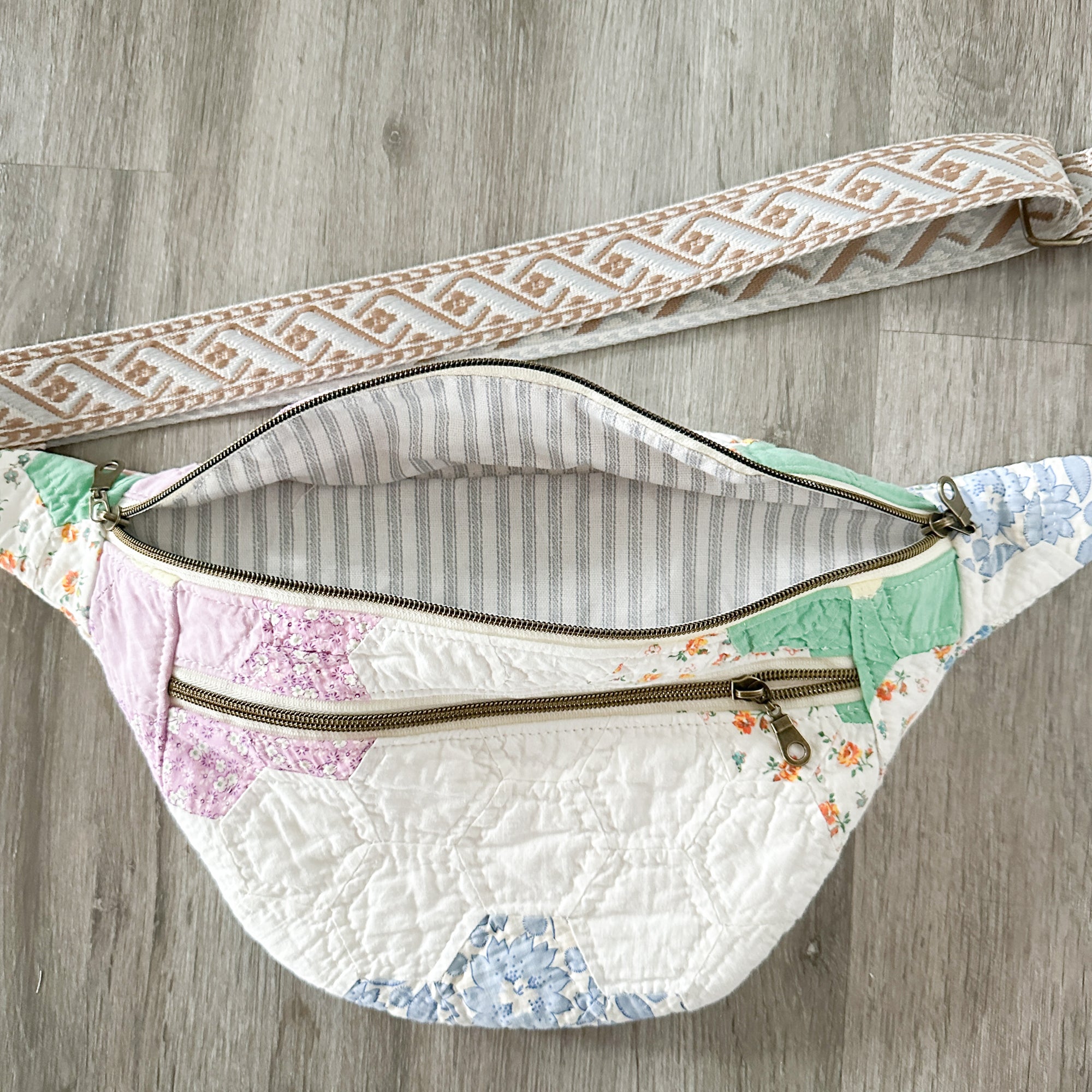 Large Fanny Pack Bag Vintage Grandmother's Garden Quilt