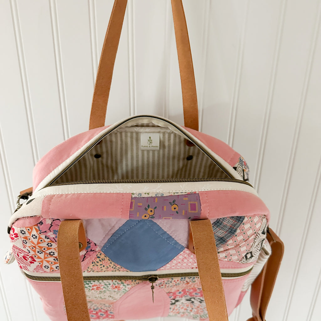 Sunday School Teachers Bag Vintage Pink Wedding Ring Quilt with Leather Handles and Crossbody Strap