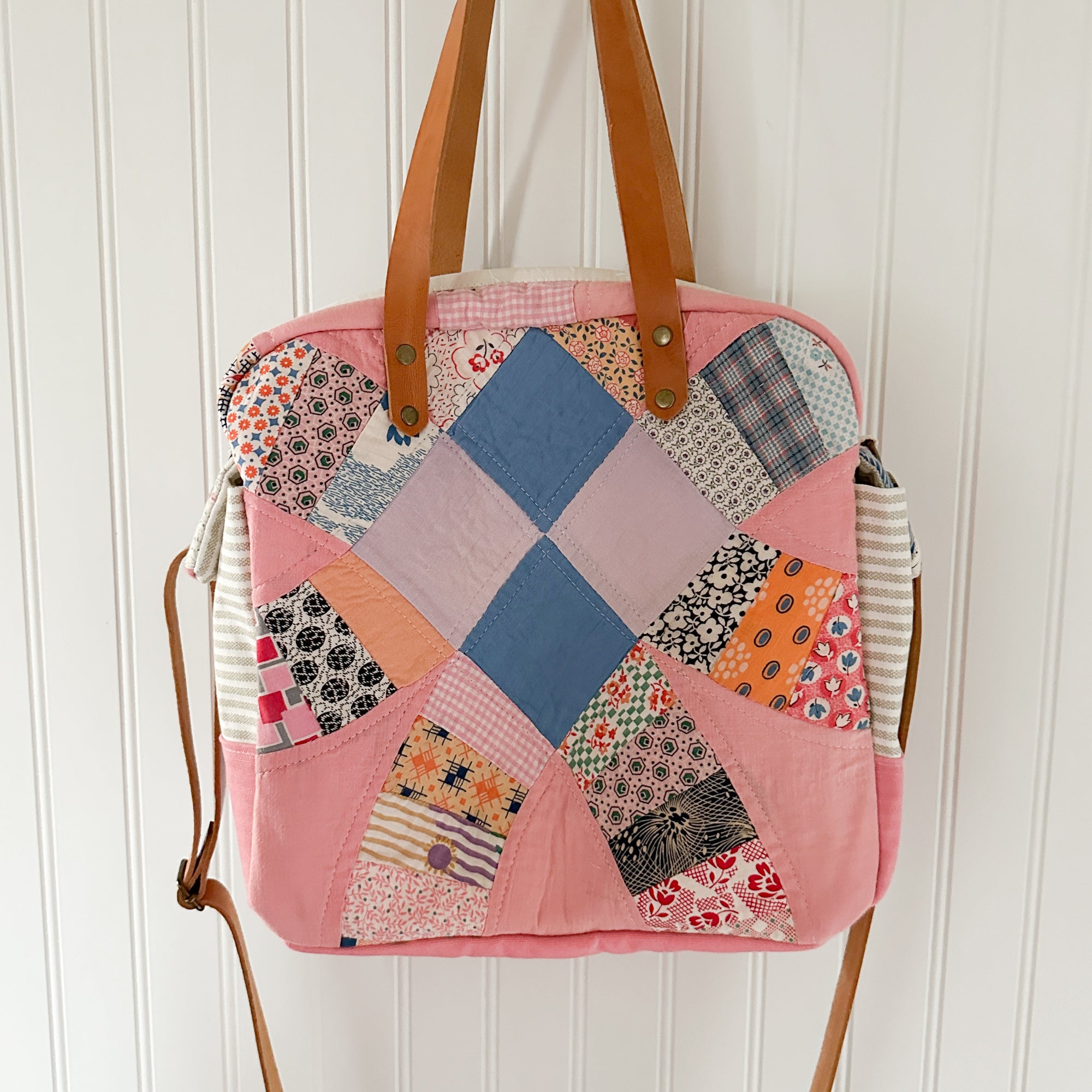 Sunday School Teachers Bag Vintage Pink Wedding Ring Quilt with Leather Handles and Crossbody Strap