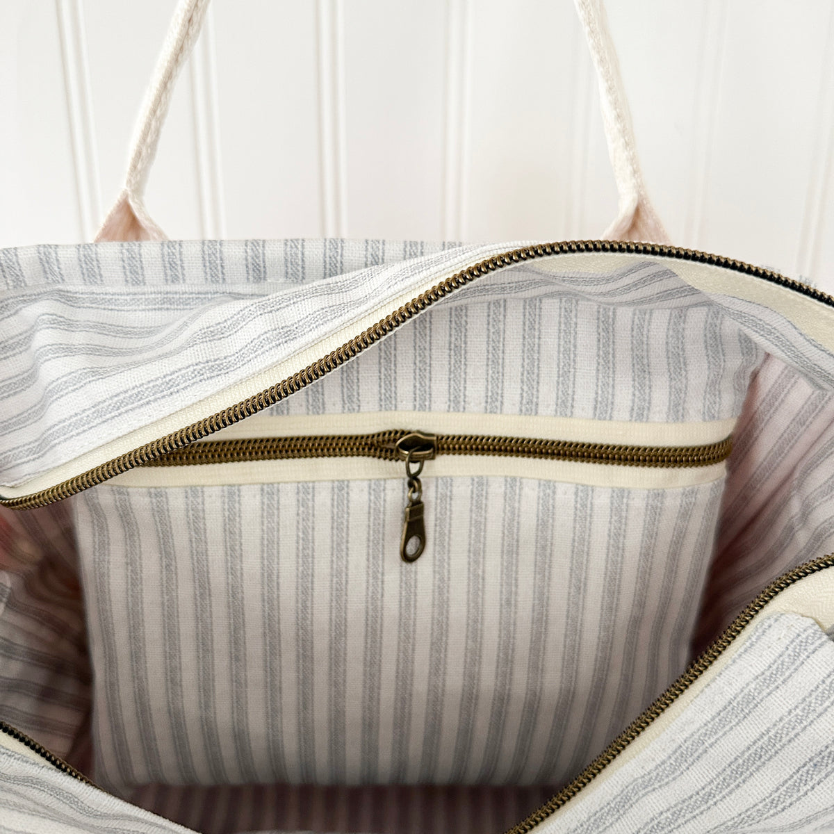 Boxy Bible Bag Vintage Wedding Ring Quilt with Leather Handles and Crossbody Strap