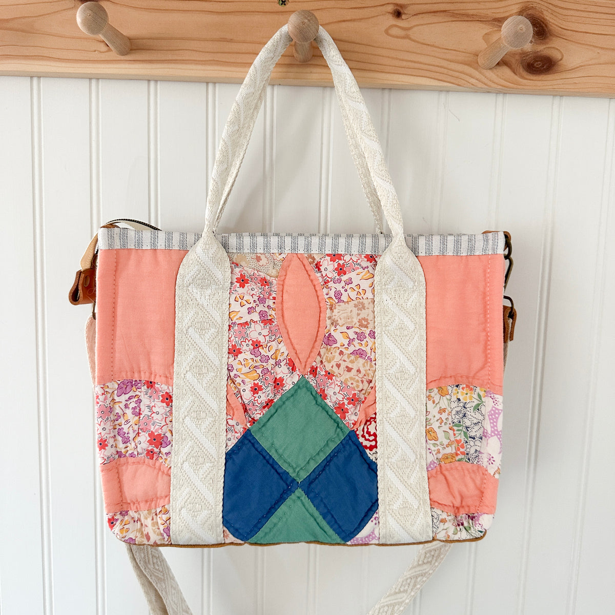Boxy Bible Bag Vintage Wedding Ring Quilt with Leather Handles and Crossbody Strap