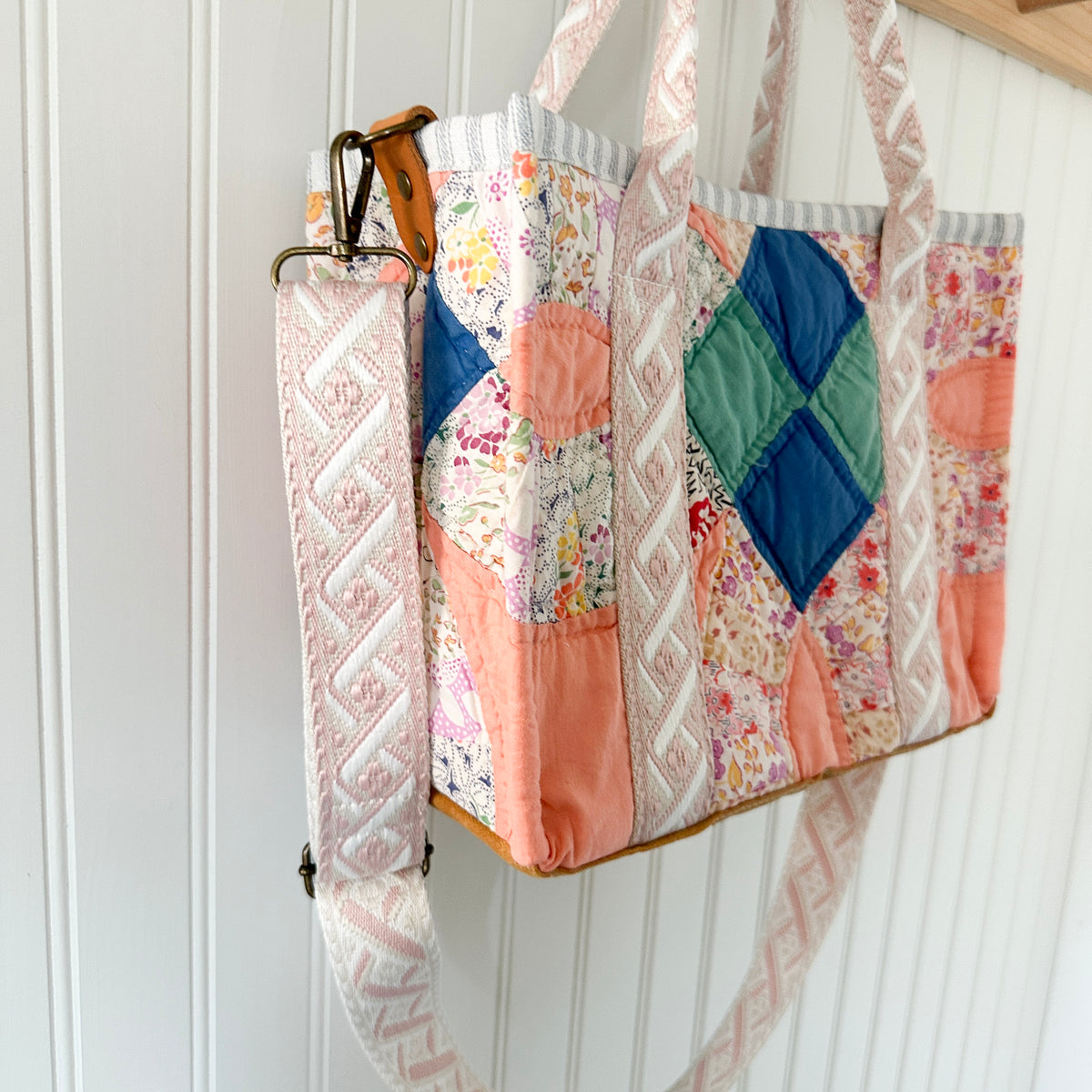 Boxy Bible Bag Vintage Wedding Ring Quilt with Leather Handles and Crossbody Strap