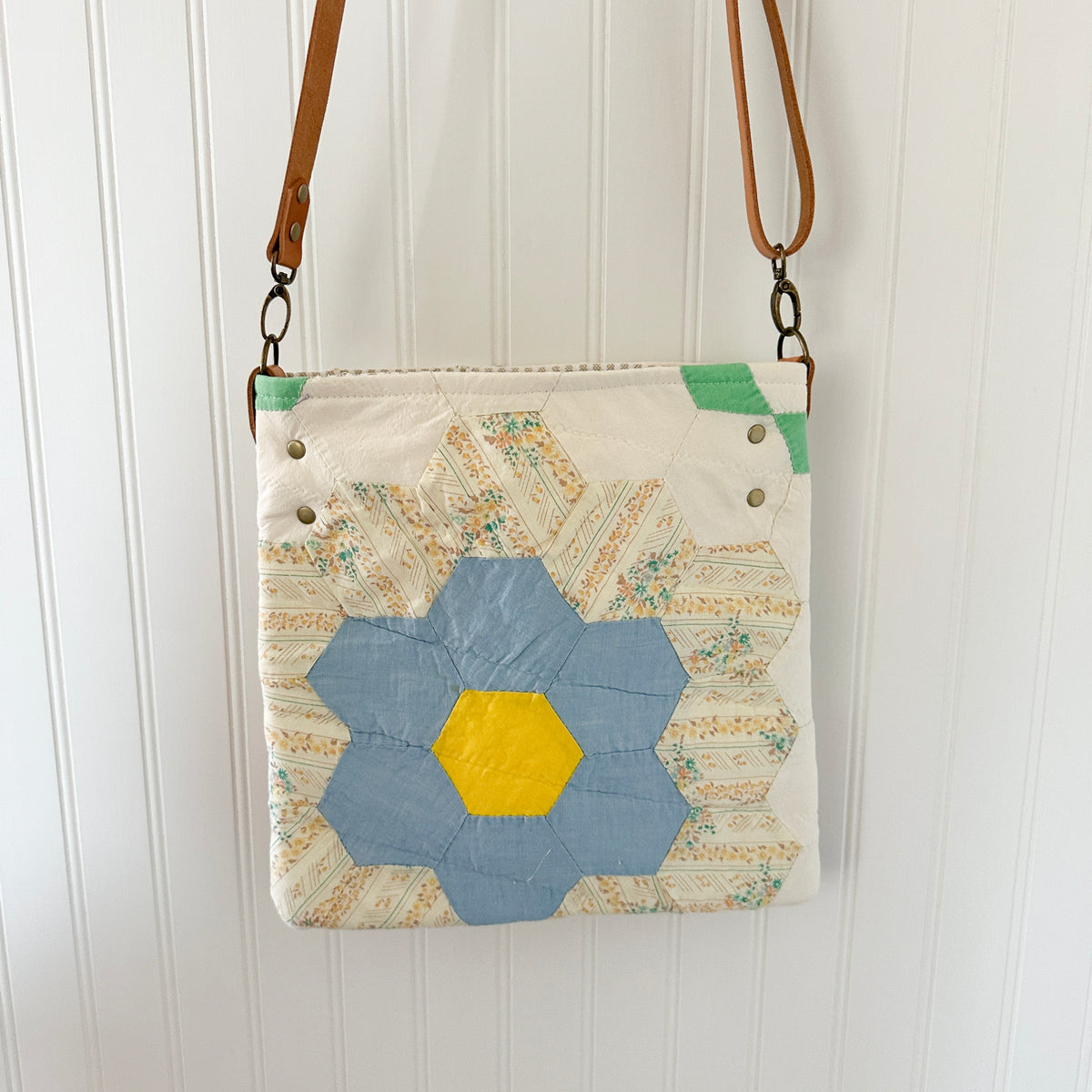 Vintage Grandmothers Garden Quilt Bible Tote Bag
