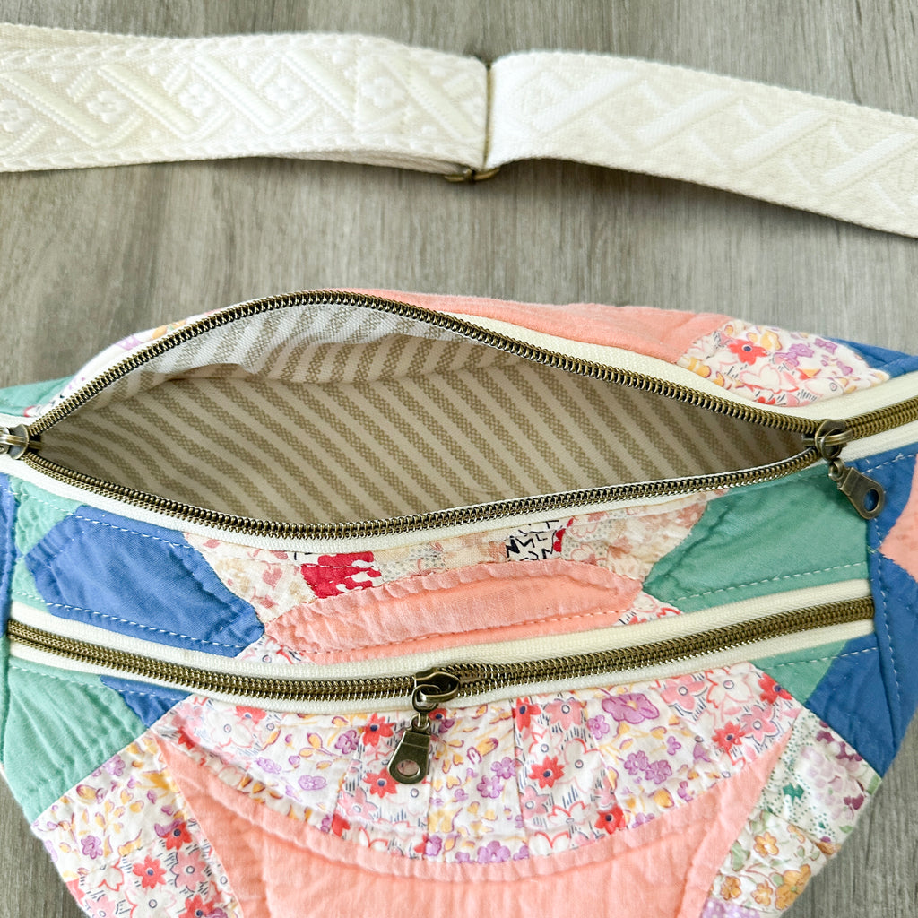 Vintage Wedding Ring Quilt Fanny Pack