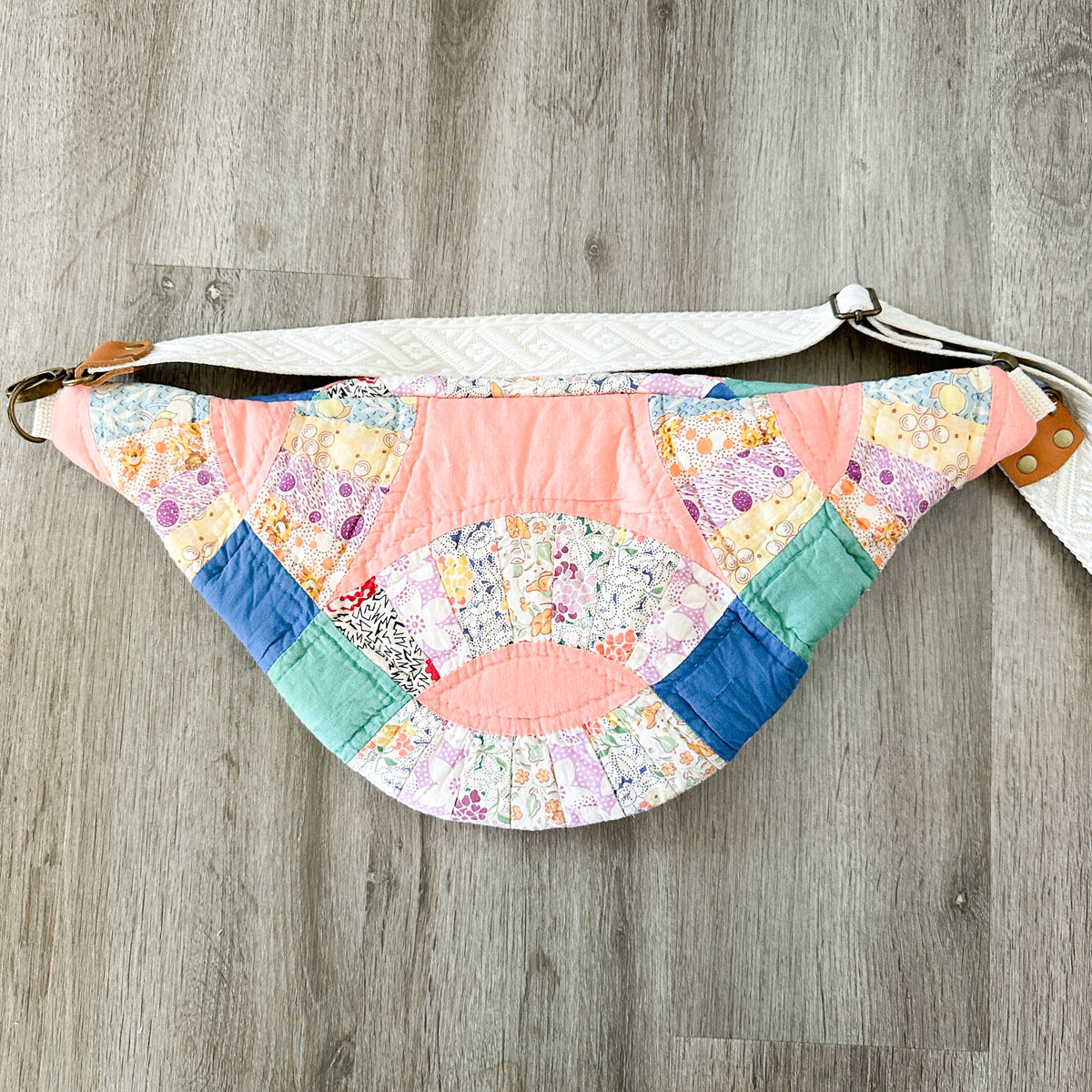 Vintage Wedding Ring Quilt Fanny Pack