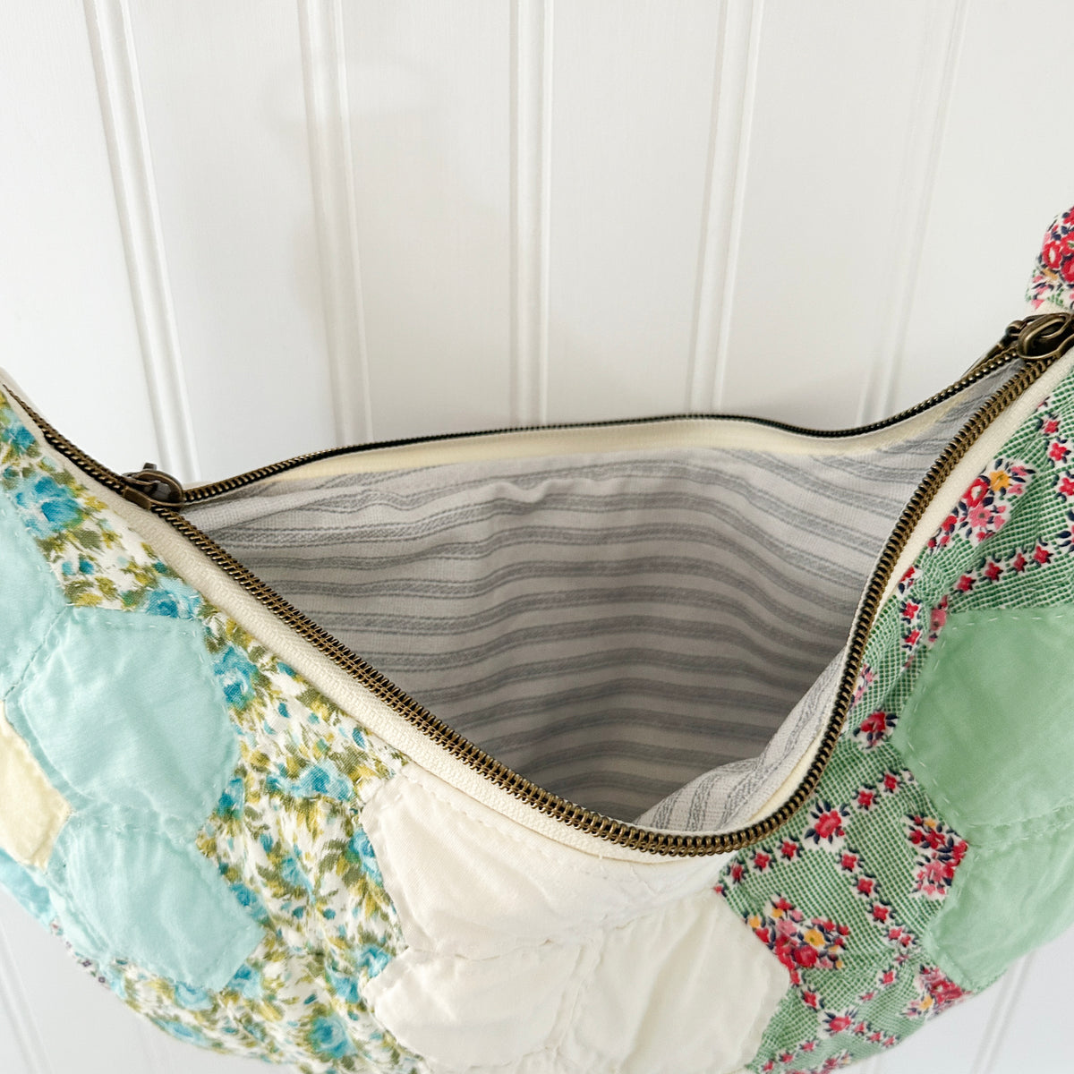 Vintage Grandmothers Garden Quilt Shoulder Bag
