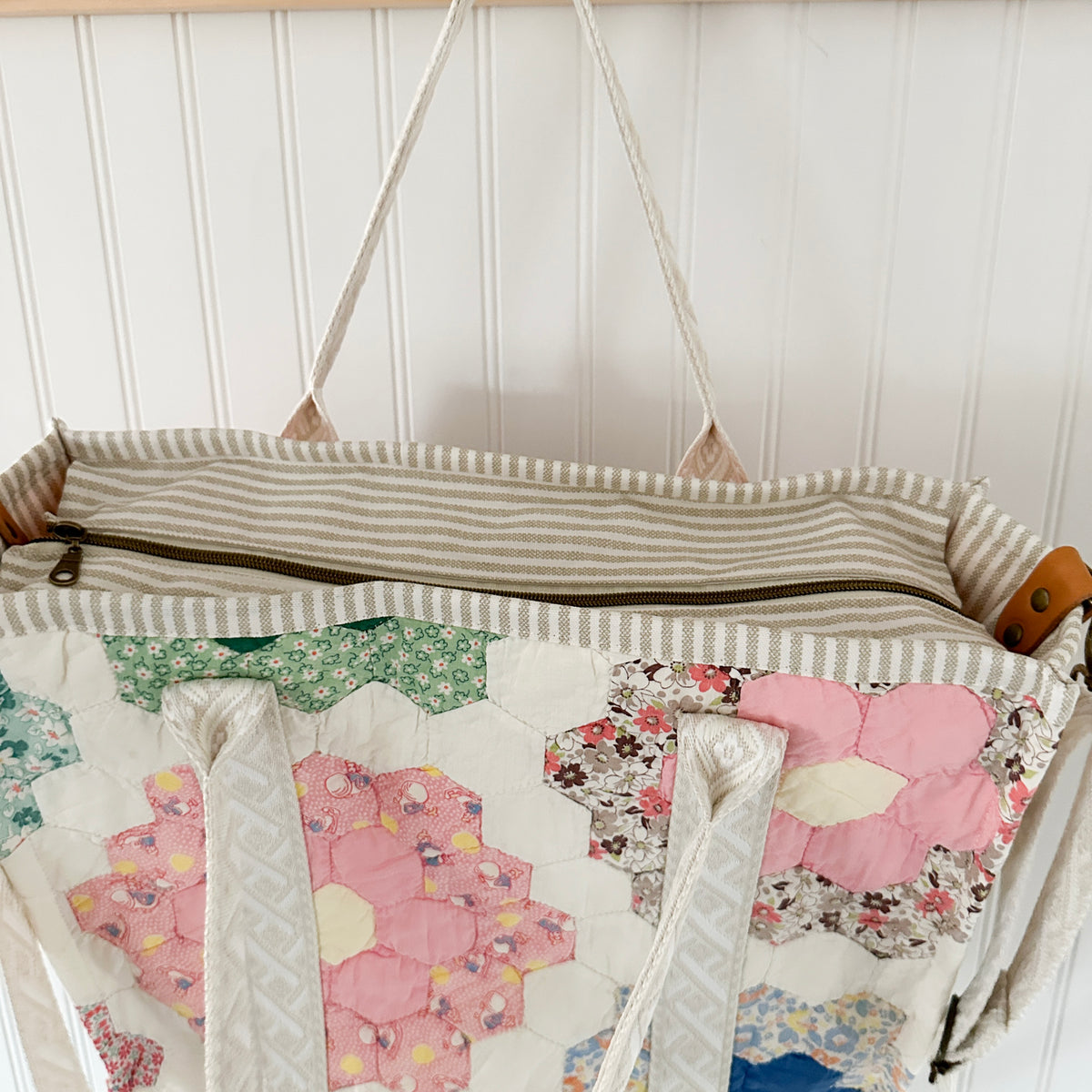 XL Boxy Bag Vintage Grandmothers Garden Quilt with Handles and Leather Crossbody Strap