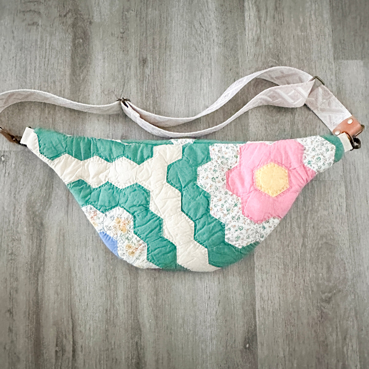 Vintage Grandmothers Garden Quilt Fanny Pack